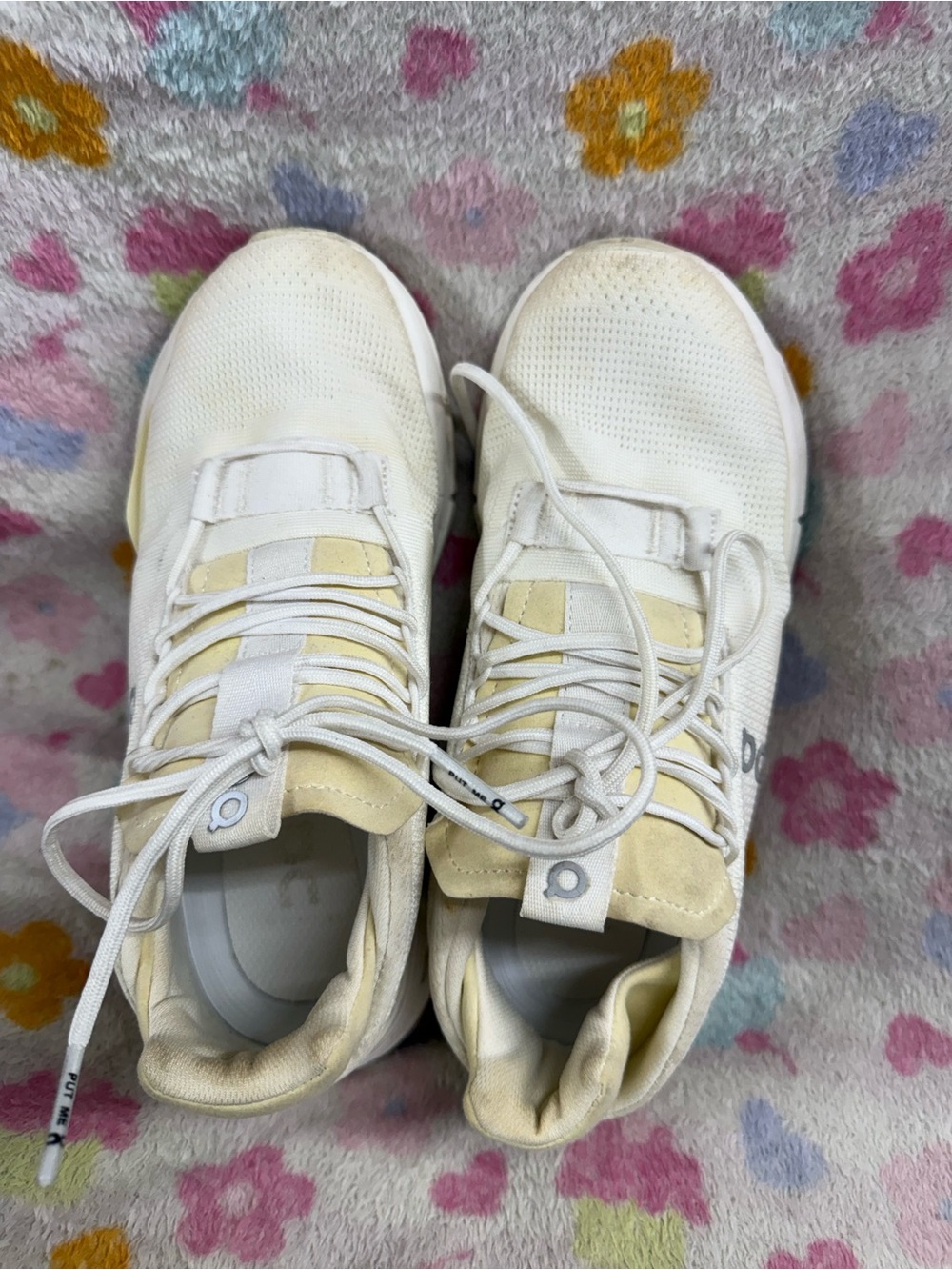 Lightweight Women's Athletic Sneakers in White and Cream